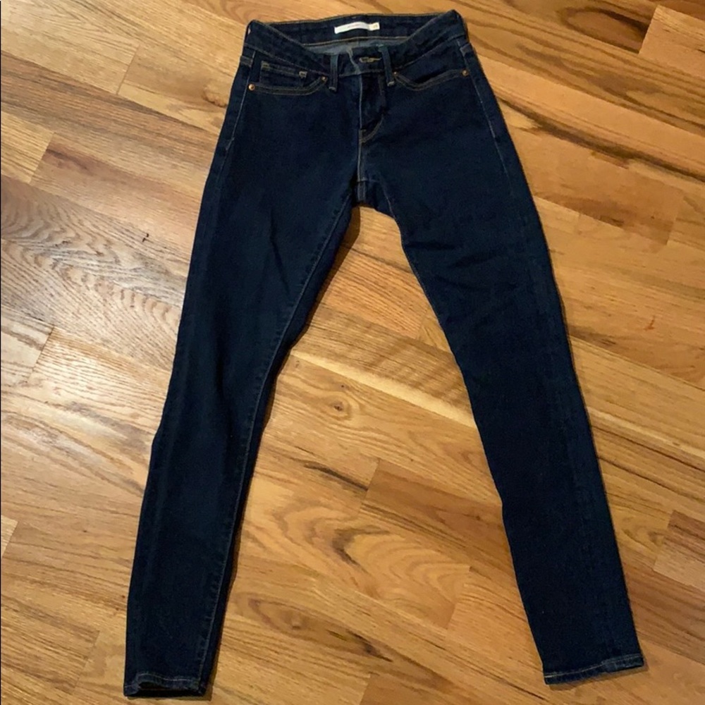 Levi’s 711 skinny 25